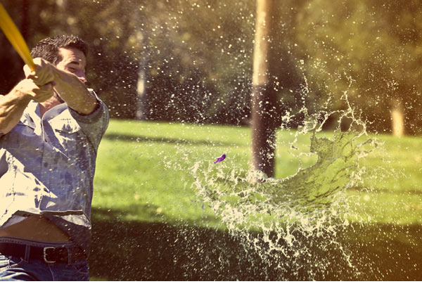 water balloon engagement session05