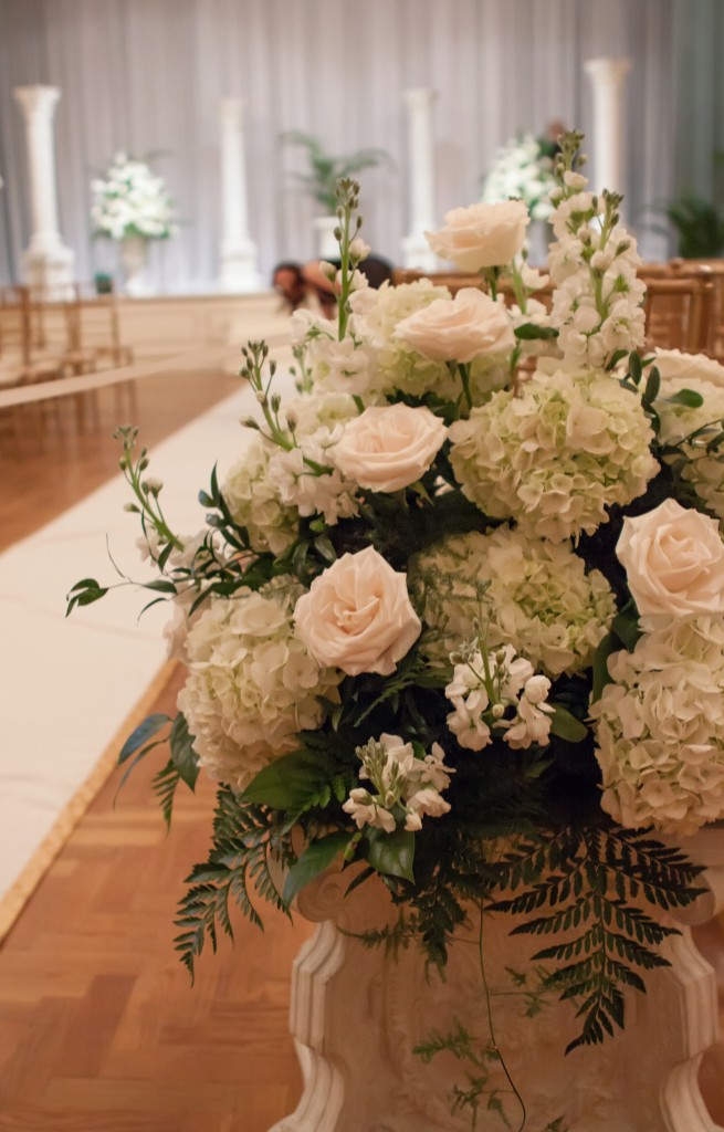 Gold and Blush Modern Fairytale St. Petersburg Wedding - Museum of Fine Arts - St. Petersburg Wedding Photographer Lauren Pauline Photography (11)