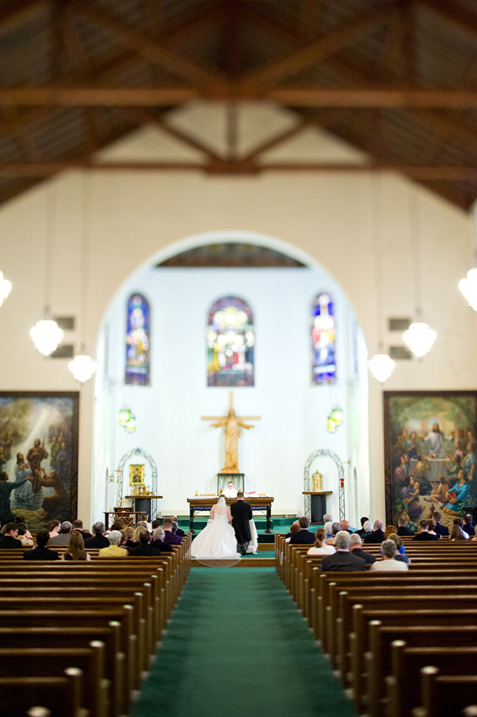 Navy & Pink Tampa Destination Wedding - The Florida Aquarium by Aaron Bornfleth Photographer (12)