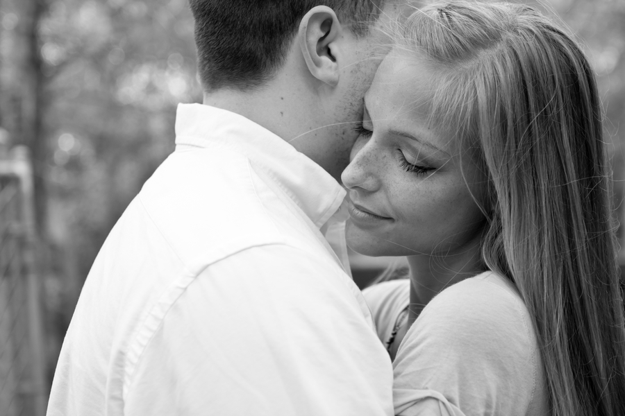 Rustic, Outdoor Engagement Shoot - Largo Botanical Garden by Horn Photography and Design (18)