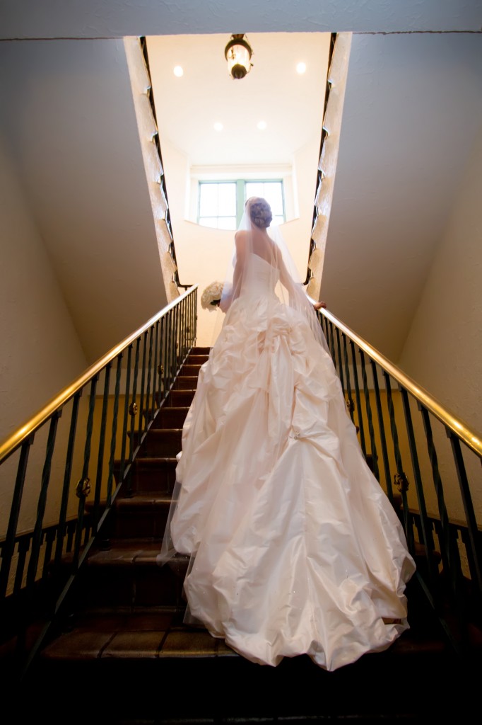 Gold and Blush Modern St. Petersburg Wedding - Museum of Fine Arts - St. Petersburg Wedding Photographer Lauren Pauline Photography (5)