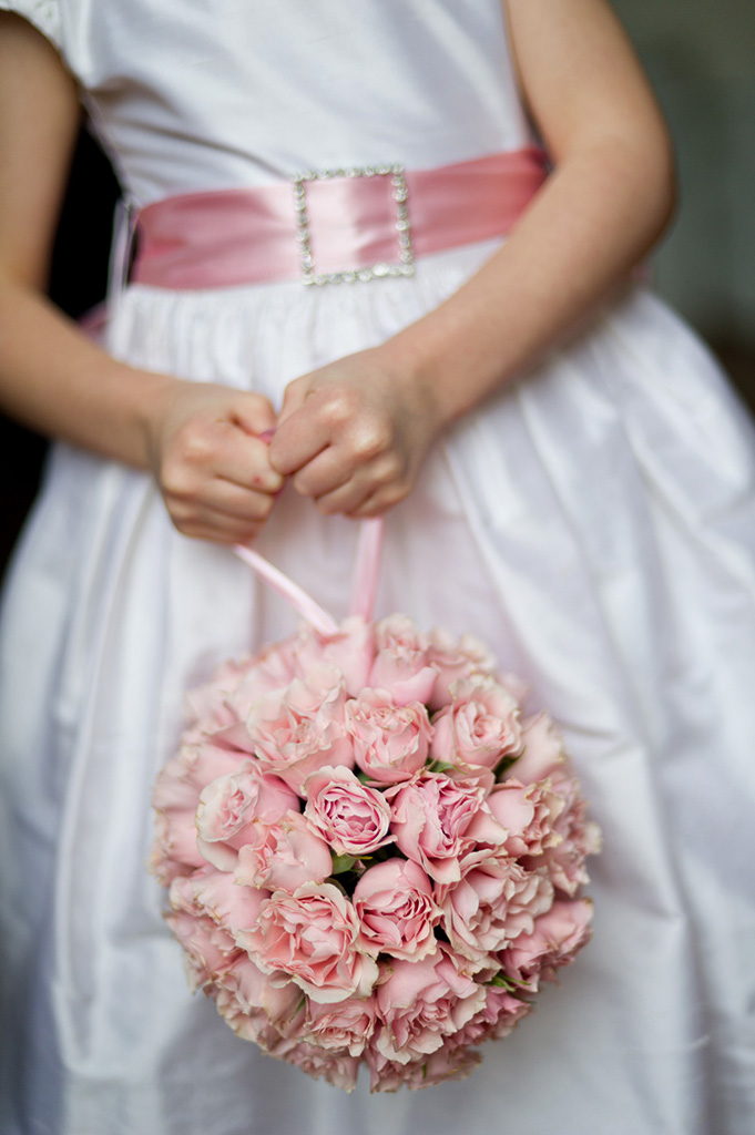 Navy & Pink Tampa Destination Wedding - The Florida Aquarium by Aaron Bornfleth Photographer (7)