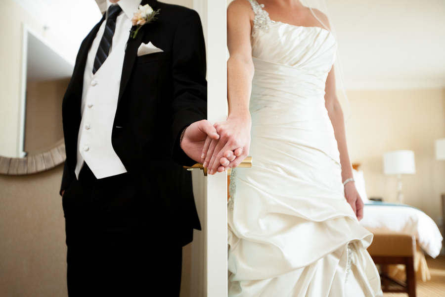 Pink & White Elegant Tampa Marriott Waterside Wedding - Kimberly Photography (10)