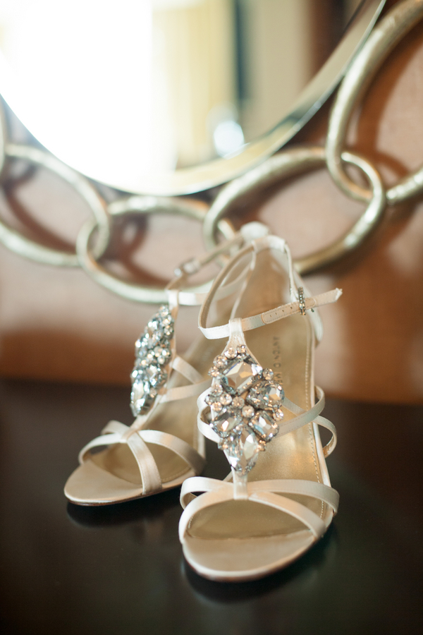 Pink & White Elegant Tampa Marriott Waterside Wedding - Kimberly Photography (1)