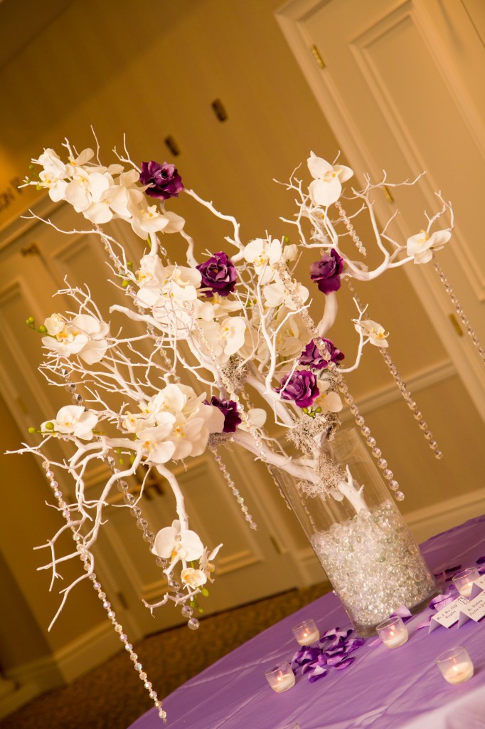 Elegant Purple & White Downtown Tampa Marriott Waterside Wedding by Tampa Wedding Photographer Eva's Photo Studio (12)