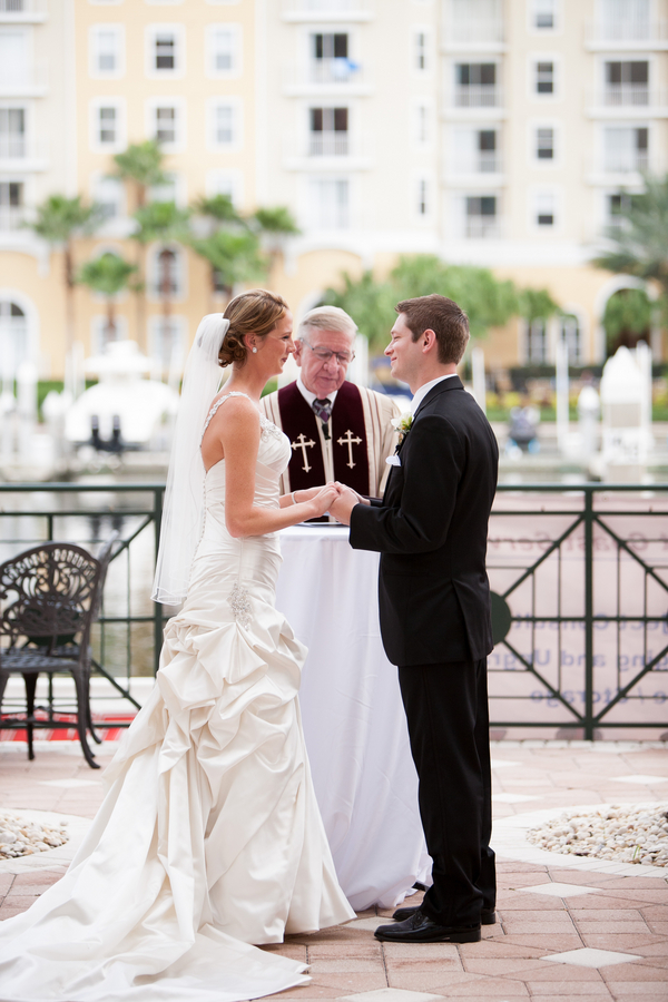 Pink & White Elegant Tampa Marriott Waterside Wedding - Kimberly Photography (17)