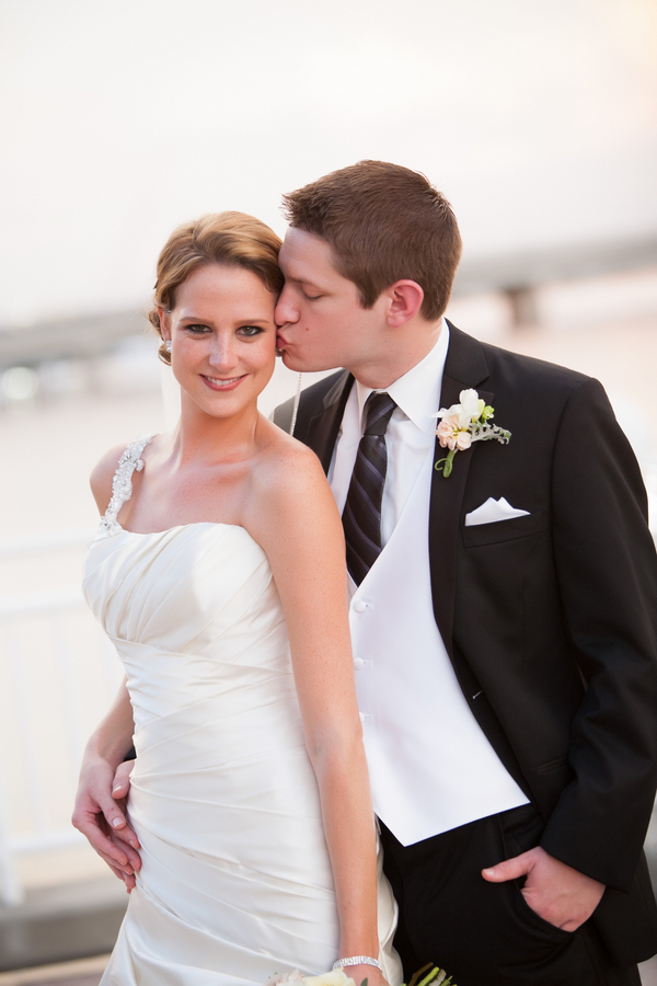 Pink & White Elegant Tampa Marriott Waterside Wedding - Kimberly Photography (22)