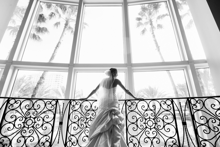 Pink & White Elegant Tampa Marriott Waterside Wedding - Kimberly Photography (7)