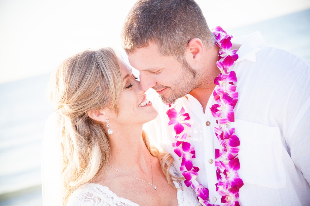 Fuchsia & Blue Destination St. Pete Beach Wedding - Paradise Grille - alt Photography (9)