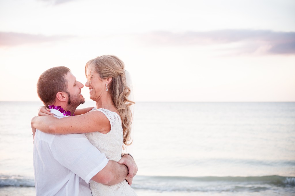 Fuchsia & Blue Destination St. Pete Beach Wedding - Paradise Grille - alt Photography (11)