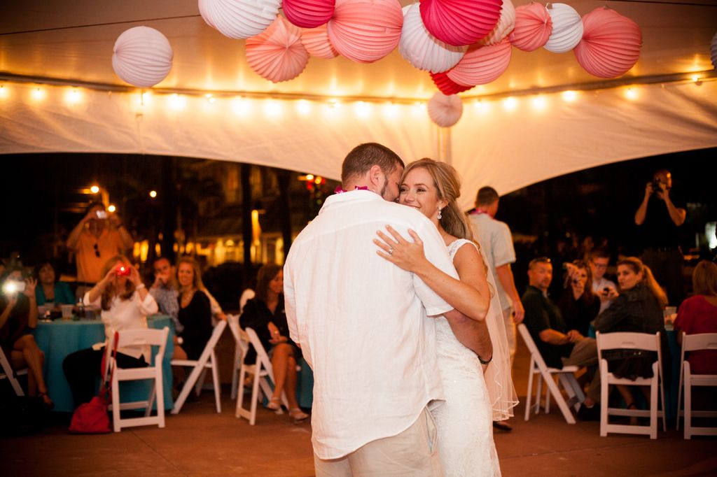 Fuchsia & Blue Destination St. Pete Beach Wedding - Paradise Grille - alt Photography (21)