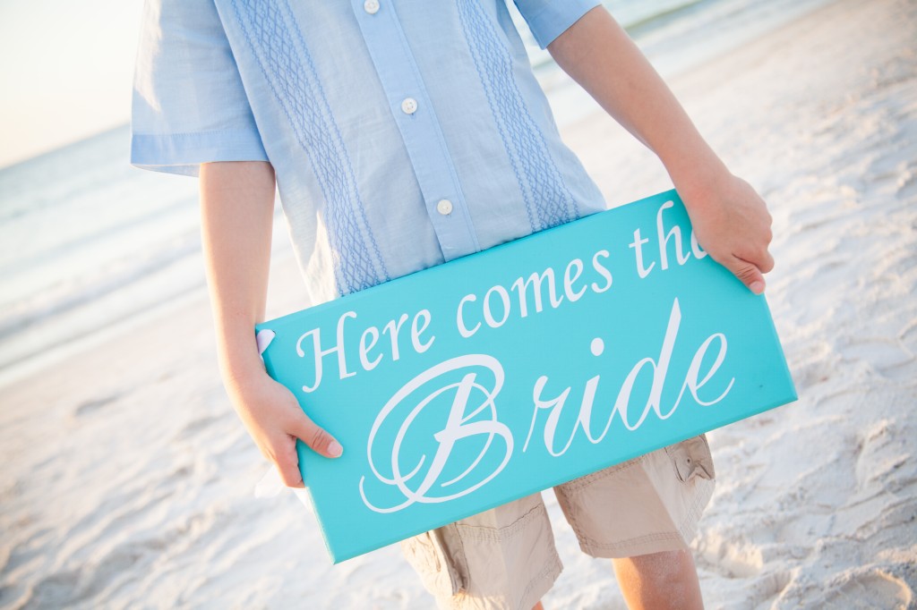 Fuchsia & Blue Destination St. Pete Beach Wedding - Paradise Grille - alt Photography (4)