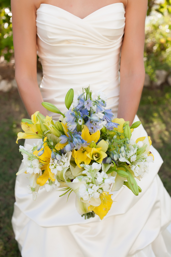 Light Blue & Yellow Waterfront Tampa Bay Watch Wedding - Kimberly Photography (6)