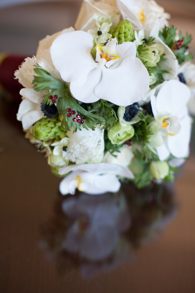 Red, Black & Silver Christmas Wedding - Downtown St. Pete Museum of Fine Arts - Esther Louis Photography (2)