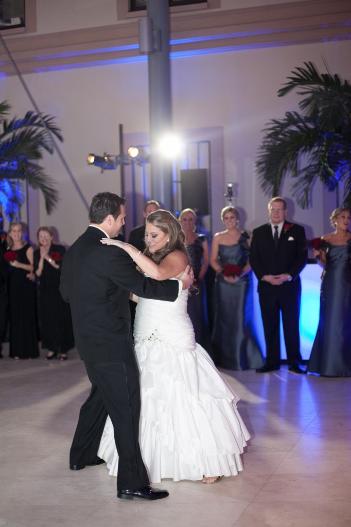 Red, Black & Silver Christmas Wedding - Downtown St. Pete Museum of Fine Arts - Esther Louis Photography (28)