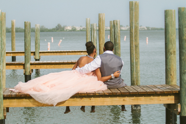 Blush, Grey & White Modern Destination Longboat Key Wedding - Sophan Theam Photography (24)