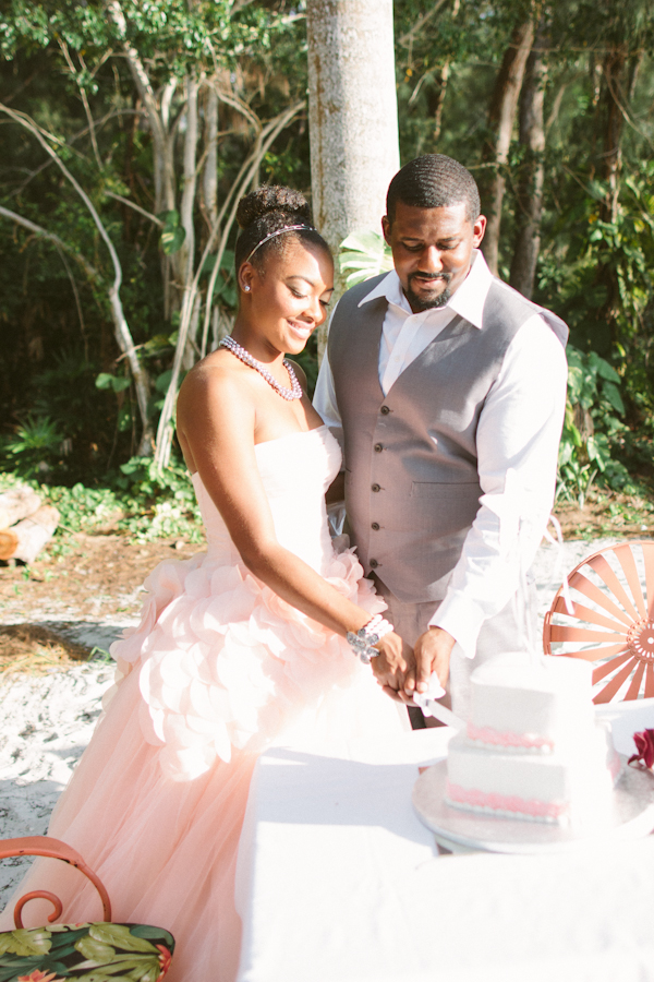 Blush, Grey & White Modern Destination Longboat Key Wedding - Sophan Theam Photography (29)