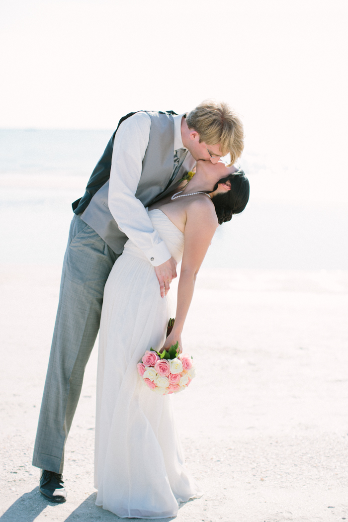 Destination Wedding in St. Pete Beach, Florida - St. Petersburg Wedding Photographer Sophan Theam Photography (10)