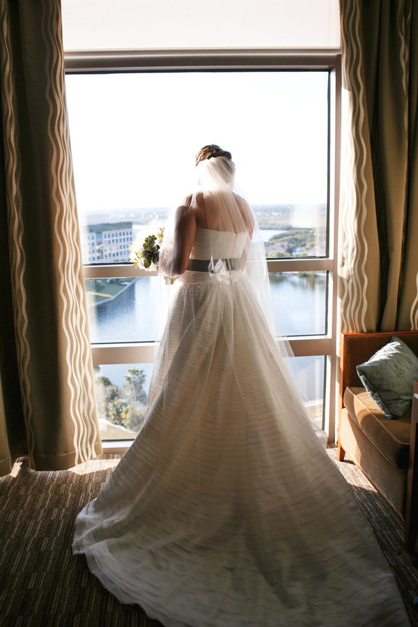 Modern Yellow & Grey Waterfront Tampa Wedding - Carrie Wildes Photography (25)