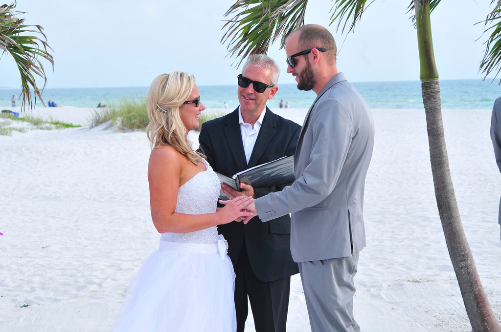 Modern South Beach Style Fuchsia & Royal Blue St. Pete Beach, FL Wedding - St. Petersburg Wedding Planner Kimberly Hensley Events (15)