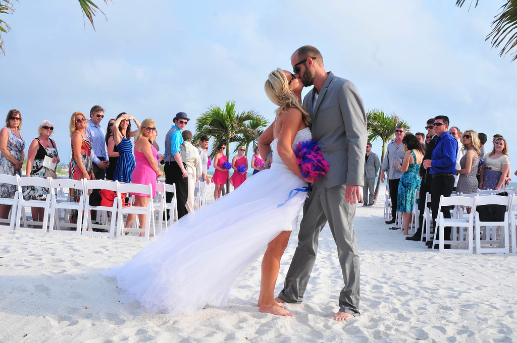 Modern South Beach Style Fuchsia & Royal Blue St. Pete Beach, FL Wedding - St. Petersburg Wedding Planner Kimberly Hensley Events (13)