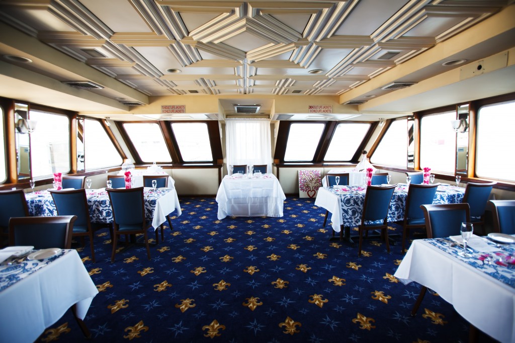 253 - Yacht StarShip Wedding - Pink & Navy Downtown Tampa Wedding Yacht StarShip Wedding - Pink & Navy Downtown Tampa Wedding - Tampa Wedding Photographer Carrie Wildes Photography (6)