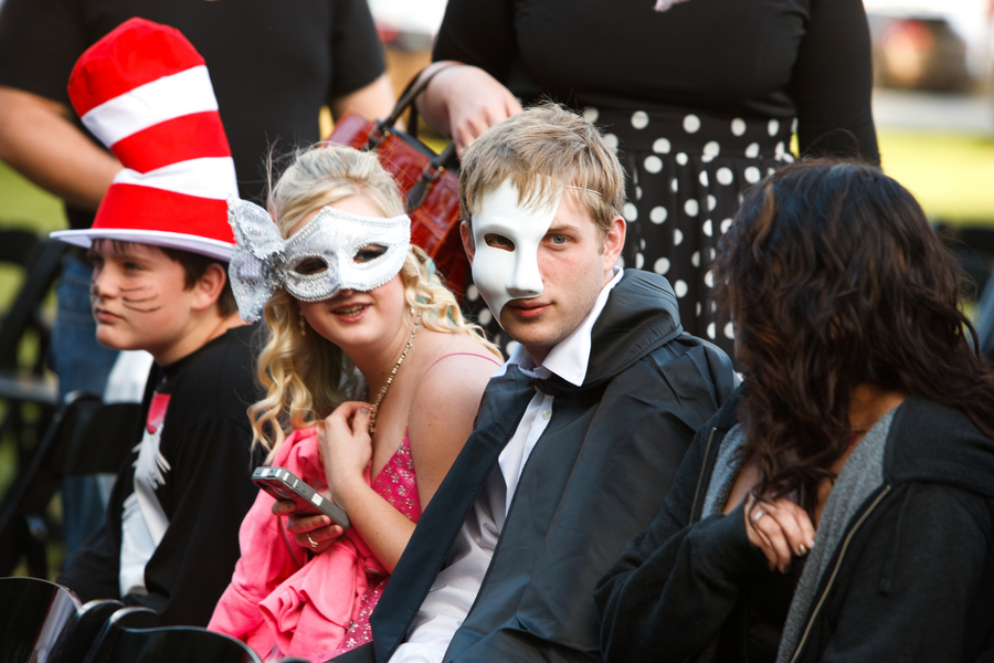 St. Pete Museum of Fine Arts Black & Red Halloween Themed Wedding - St. Petersburg, FL Wedding Photographer Carrie Wildes Photography (18)