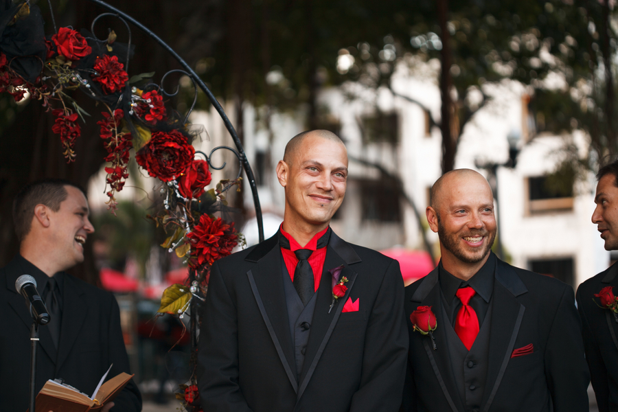 St. Pete Museum of Fine Arts Black & Red Halloween Themed Wedding - St. Petersburg, FL Wedding Photographer Carrie Wildes Photography (22)