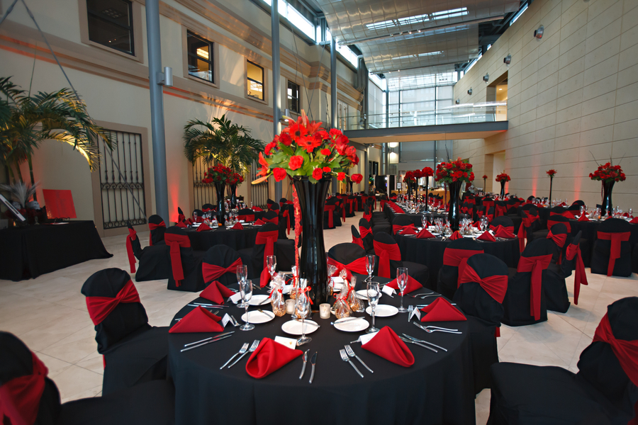 St. Pete Museum of Fine Arts Black & Red Halloween Themed Wedding - St. Petersburg, FL Wedding Photographer Carrie Wildes Photography (36)