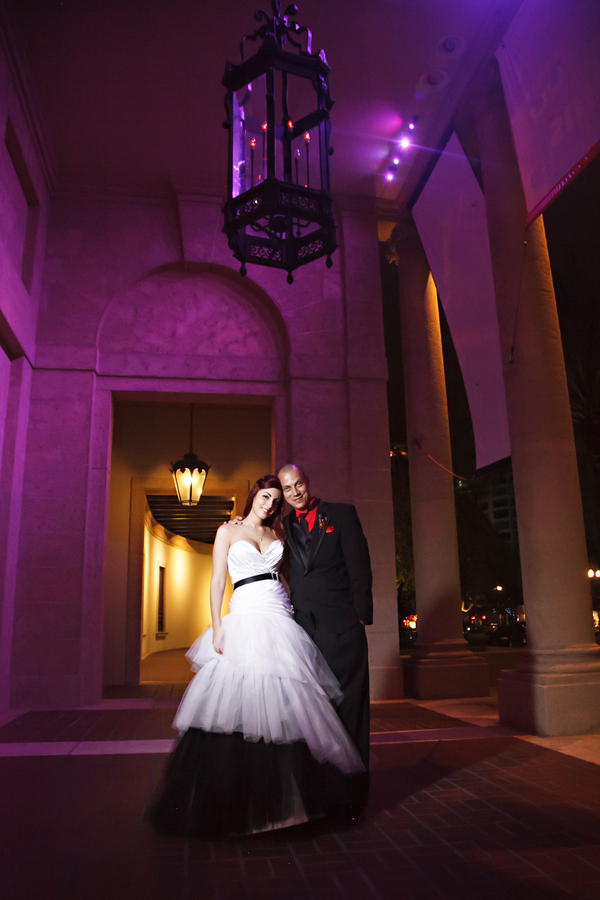 St. Pete Museum of Fine Arts Black & Red Halloween Themed Wedding - St. Petersburg, FL Wedding Photographer Carrie Wildes Photography (43)