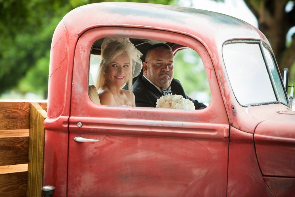Beige and Cream Vintage Country Barn Wedding - Tampa Wedding Photographer Jeff Mason Photography (22)