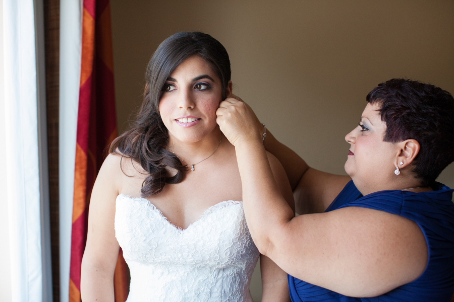 Romantic White, Grey and Pink Davis Islands Garden Club Wedding - Tampa Wedding Photographer Jerdan Photography (11)