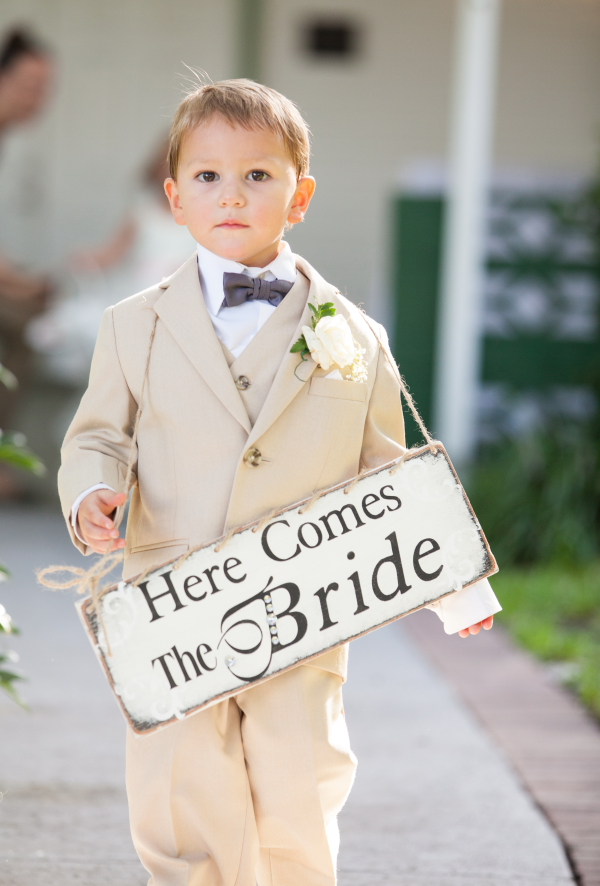 Romantic White, Grey and Pink Davis Islands Garden Club Wedding - Tampa Wedding Photographer Jerdan Photography (21)