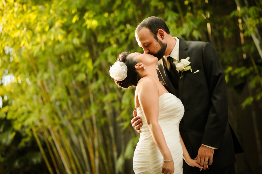 Black, White & Grey Modern St. Petersburg Wedding - NOVA 535 - St. Pete, FL Wedding Photographer Life Long Studios (30)