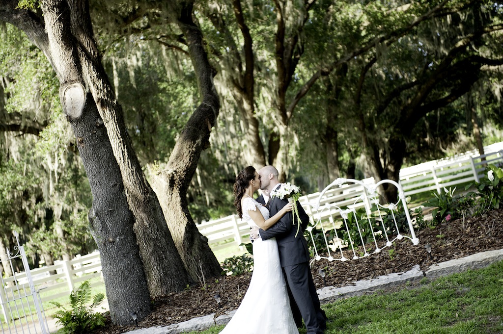 Rocking H Ranch Wedding - Green Rustic Wedding in Lakeland, FL - Tampa Bay Wedding Photographer Pink Lily Photo (14)