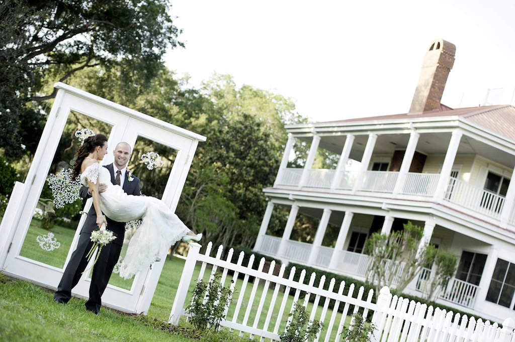 Rocking H Ranch Wedding - Green Rustic Wedding in Lakeland, FL - Tampa Bay Wedding Photographer Pink Lily Photo (15)