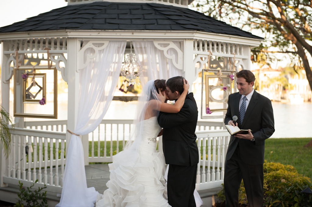 Purple, Ivory and Champagne Vintage Glam Wedding - Davis Islands Garden Club - Tampa Wedding Photographer Stephanie A. Smith Photography (16)