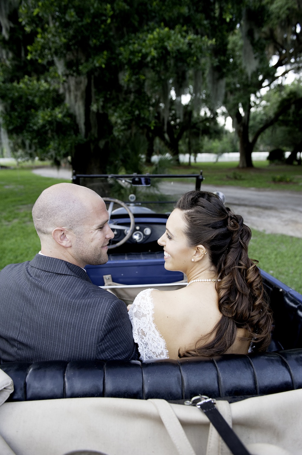 Rocking H Ranch Wedding - Green Rustic Wedding in Lakeland, FL - Tampa Bay Wedding Photographer Pink Lily Photo (21)