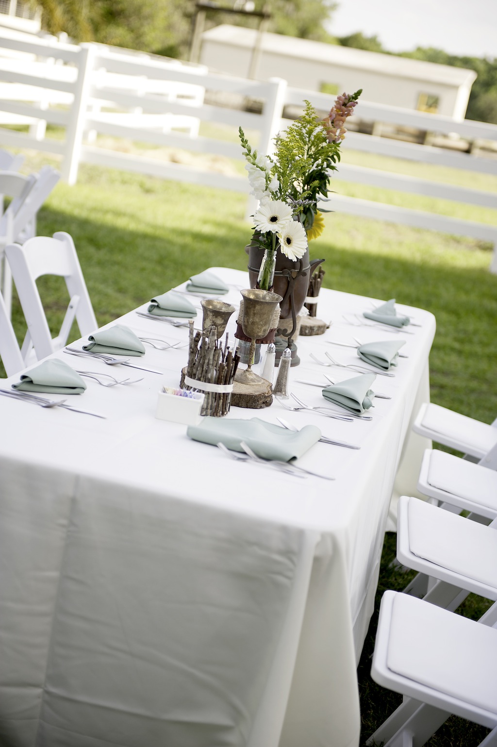 Rocking H Ranch Wedding - Green Rustic Wedding in Lakeland, FL - Tampa Bay Wedding Photographer Pink Lily Photo (29)