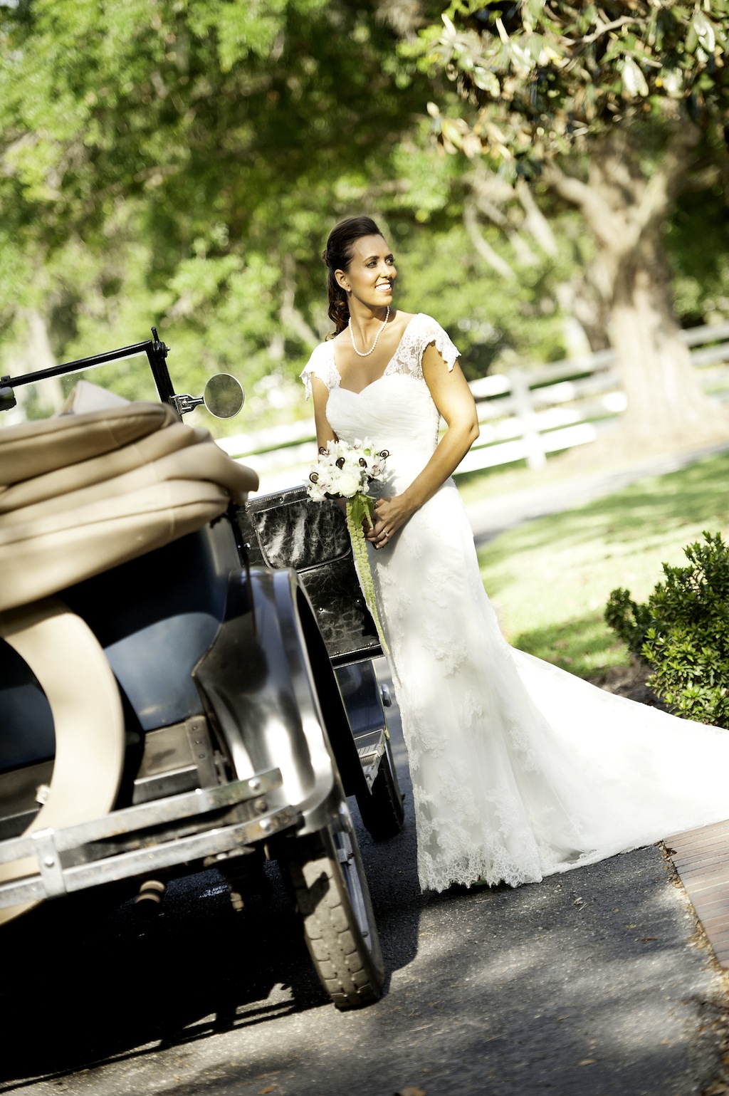 Rocking H Ranch Wedding - Green Rustic Wedding in Lakeland, FL - Tampa Bay Wedding Photographer Pink Lily Photo (6)
