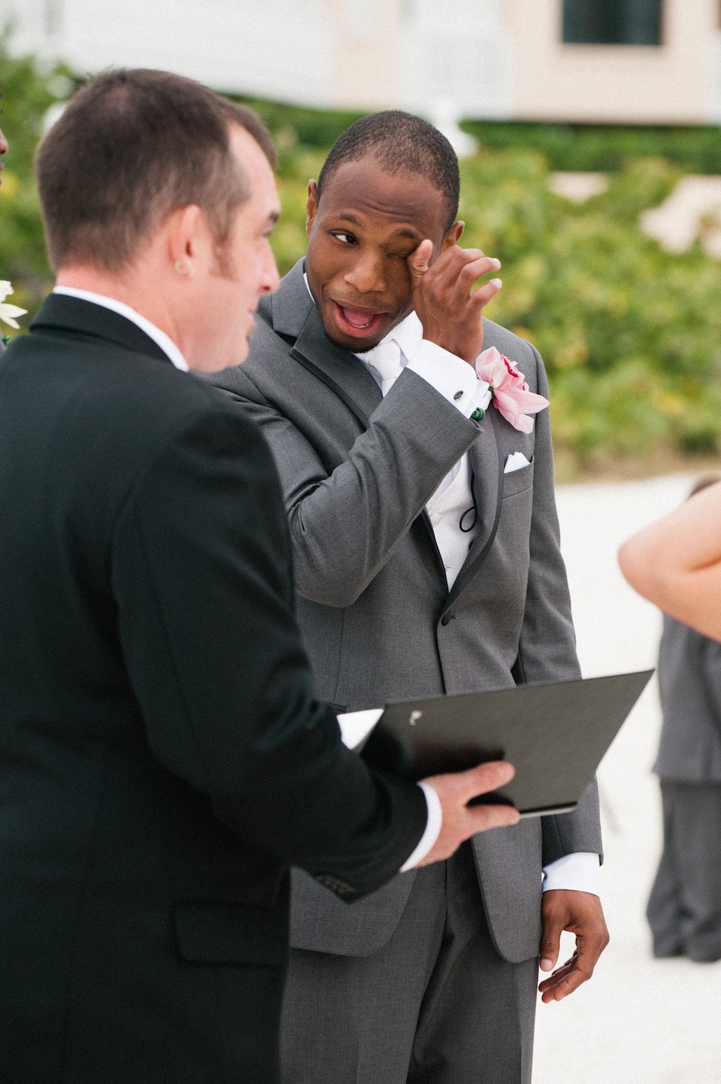 Post Card Inn Wedding St. Pete Beach - In True Colors Photography - Pink, Ivory and White Beachfront Nigerian Wedding (23)