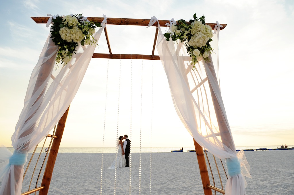 Wedding Venues in St Petersburg, FL - Tradewinds Resort - St. Pete Wedding Photographer Livingston Galleries (22)