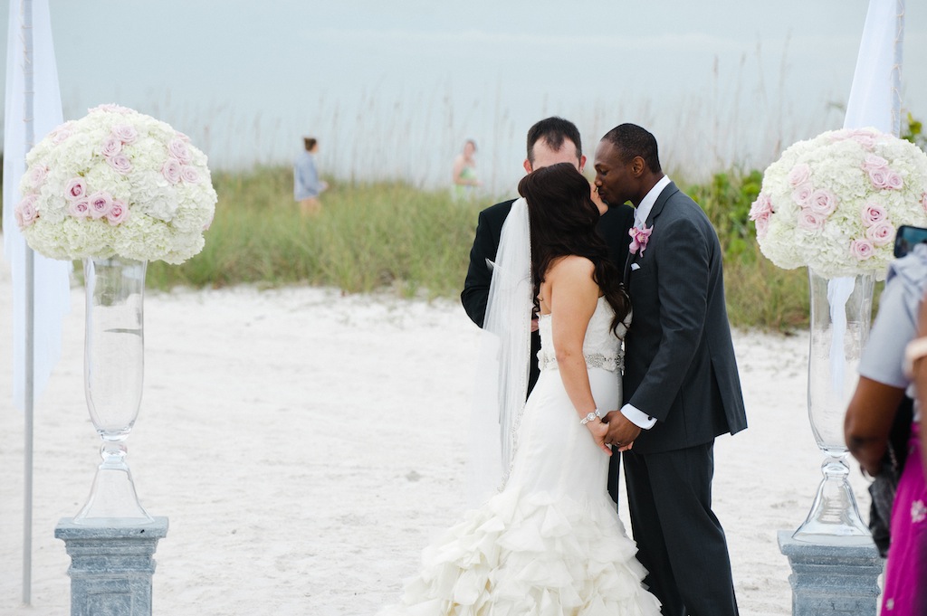 Post Card Inn Wedding St. Pete Beach - In True Colors Photography - Pink, Ivory and White Beachfront Nigerian Wedding (26)