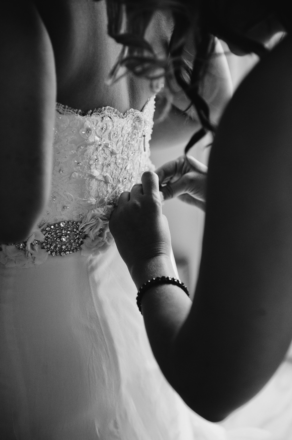 Post Card Inn Wedding St. Pete Beach - In True Colors Photography - Pink, Ivory and White Beachfront Nigerian Wedding (8)