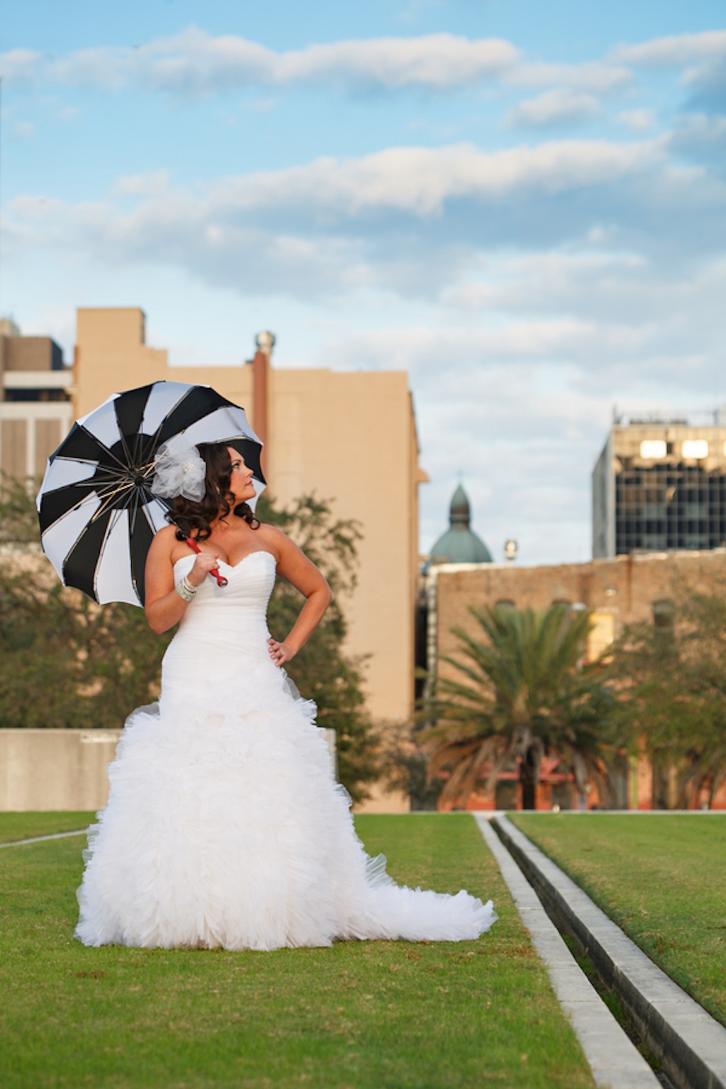 Tampa Museum of Art Wedding Modern Carnival Wedding - Tampa Wedding Photographer Carrie Wildes Photography (11)