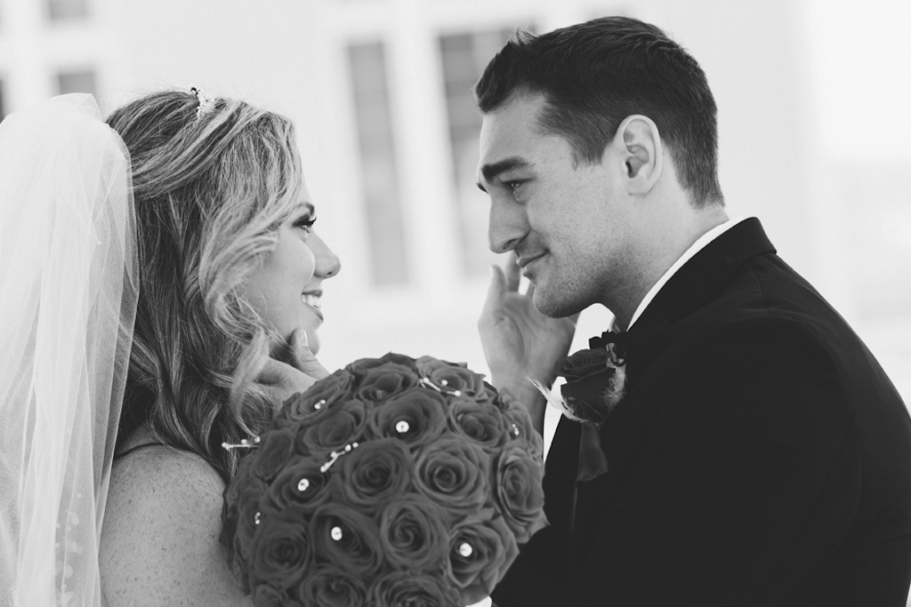 Don CeSar Wedding - Formal, black, white and gold St. Pete Beach Wedding by Parker Young Photography (14)