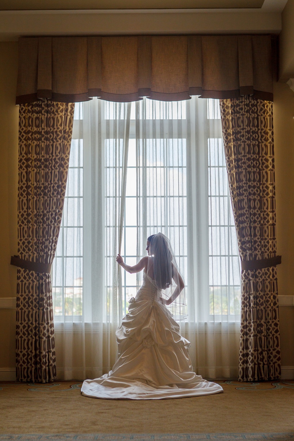 Pink, Disney Inspired Wedding - Don CeSar Wedding in St. Pete Beach, Fl - St. Petersburg Wedding Photographer Aaron Lockwood Photography (17)