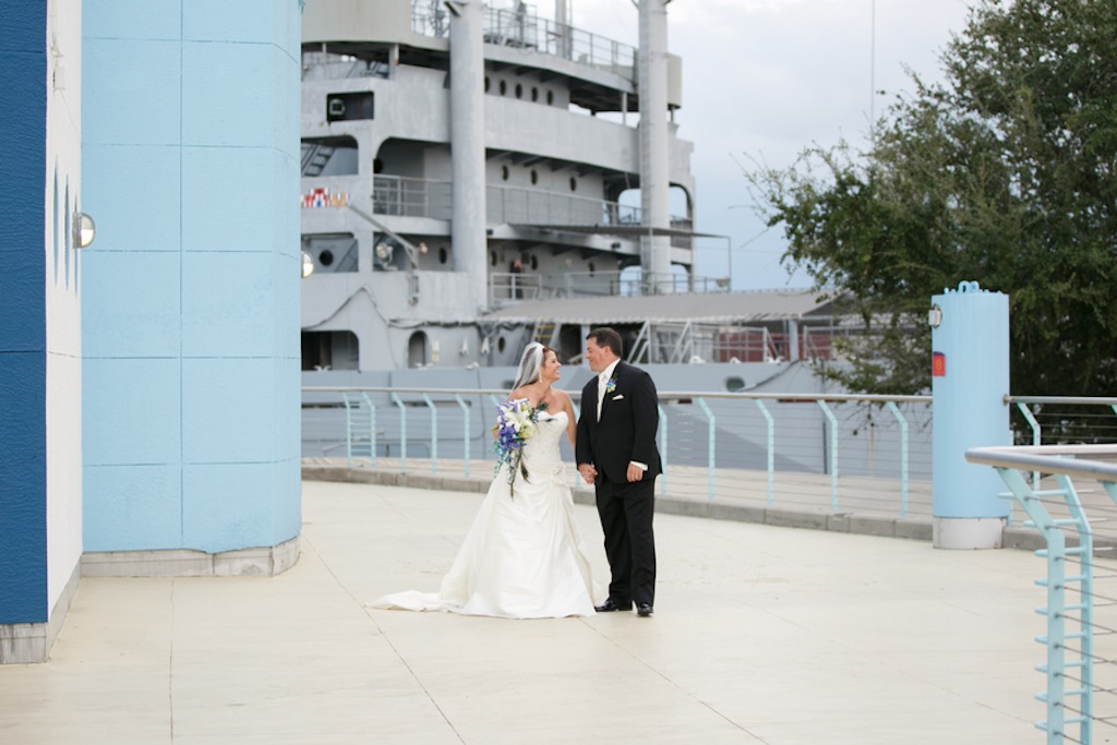 Gasparilla Inspired Peacock Wedding at the Florida Aquarium by Carrie Wildes Photography (24)
