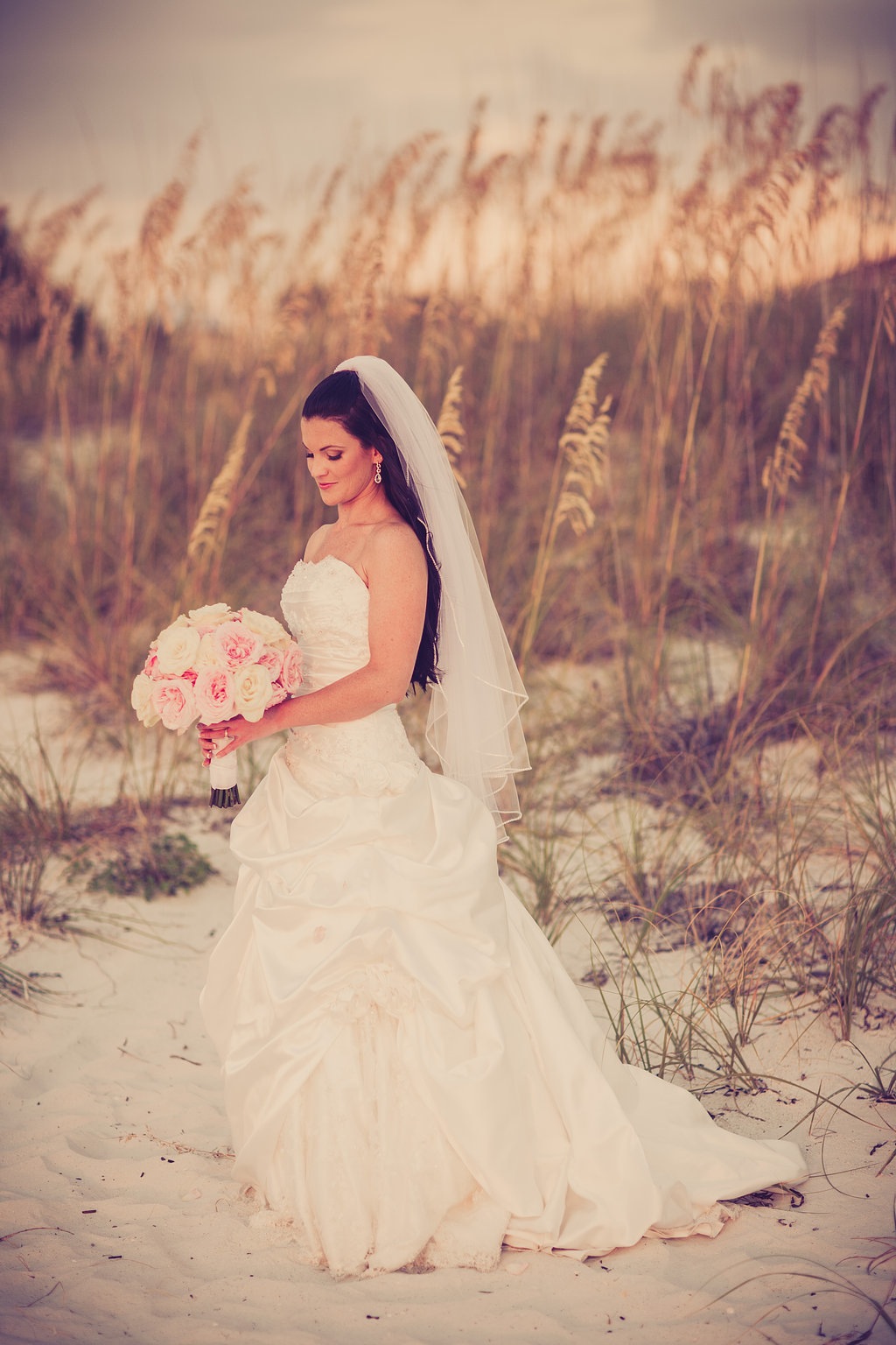 Pink, Disney Inspired Wedding - Don CeSar Wedding in St. Pete Beach, Fl - St. Petersburg Wedding Photographer Aaron Lockwood Photography (35)