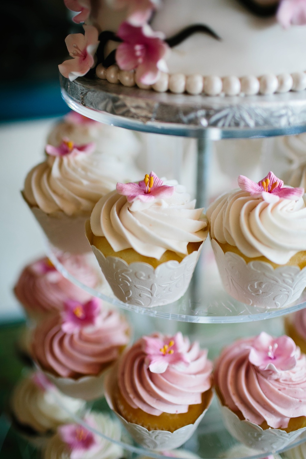 Pink & Lavender Tropical Destination Wedding - Pass-a-Grille Beach Wedding - Sophan Theam Photography & Tide the Knot Beach Weddings (45)